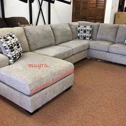 By Ashley/ Gray Oversized Sectional,Seccional,Couch// Delivery Available 