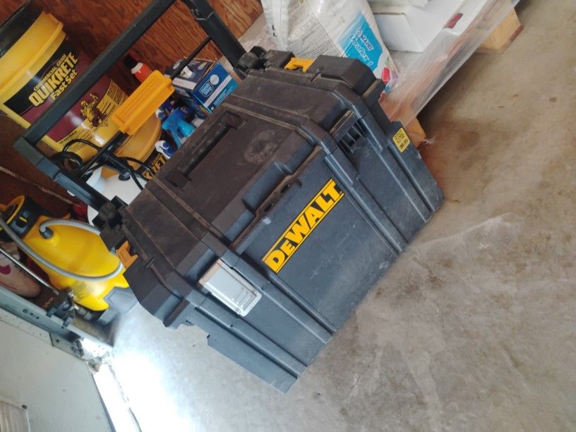 DeWalt Tool Box