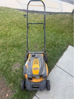 Lawn Mower Cub Cadet