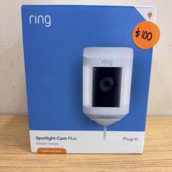 RING SPOTLIGHT CAM PLUS OUTDOOR CAMERA PLUG-IN