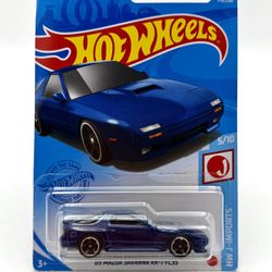 Hot Wheels 1:64 Scale Diecast Model - ‘89 Mazda Savanna RX-7 FC35