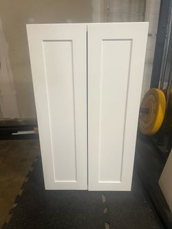 Kitchen cabinet