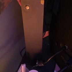 Xbox Series S Color Black With A 1tb Also Comes With A Controller