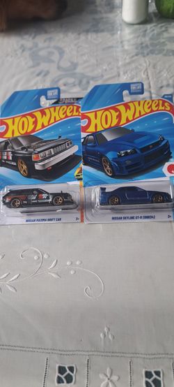 Hotwheels  th Nissan maxima  Drift   +Nissan Skyline  Gt-R   BNR34   2x55
