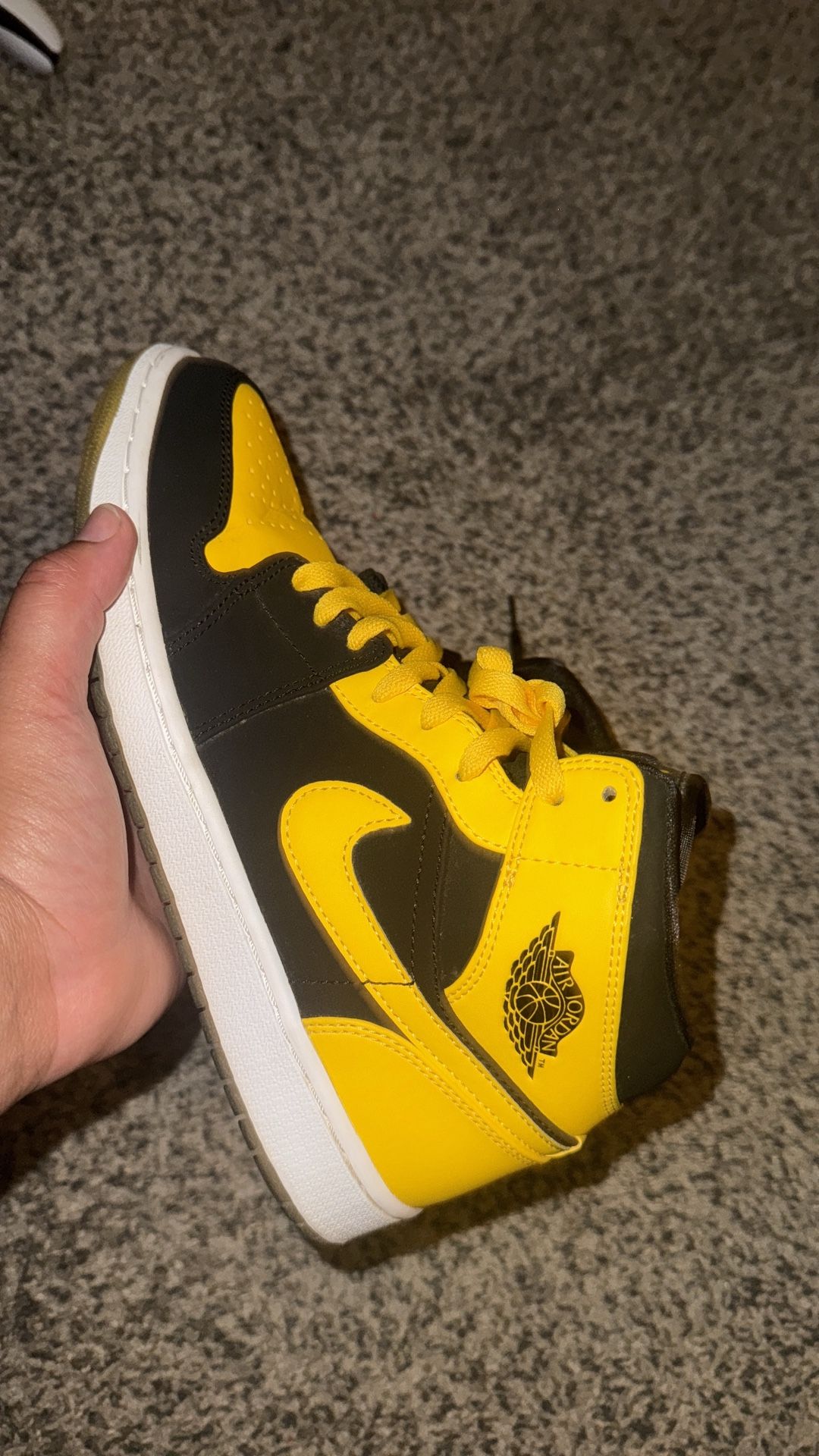 Jordan 1 Mid