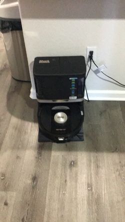 Shark Robot Vacuum with Auto-Empty Base Never touch Pro