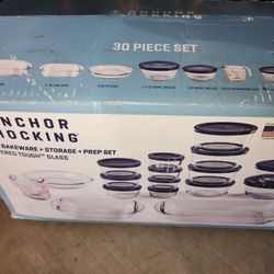 Anchor Hocking Glassware w/ lids