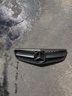 Mercedes benz black grill