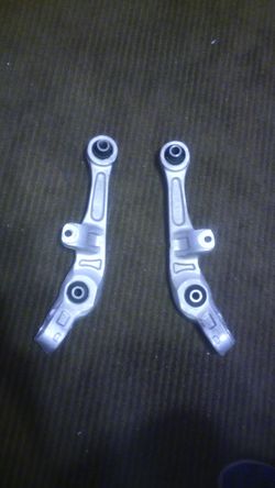 RIGHT & LEFT FACTORY(OEM) LOWER CONTROL ARMS 2003-2007 Infiniti G35 Sedan (RWD model only