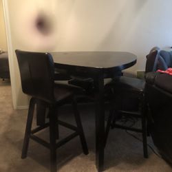 Dinner/Breakfast Table