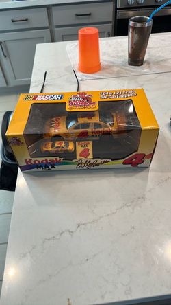 4. Kodak Max Film Bobby Hamilton Die-Cast Set