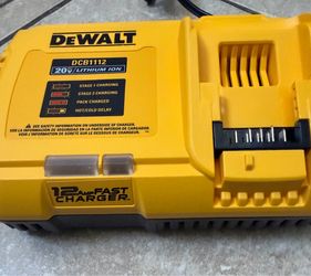 👀🚨⚠️ Exclusive🔥🎉✅ NEW MODEL 🆕💥DEWALT 20V and FLEXVOLT 12 Amp Fan Cooled Fast Charger
