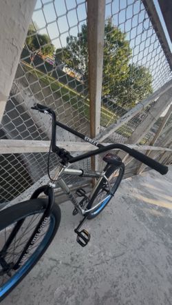 Street 29”