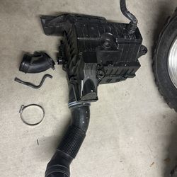 OEM Air Intake 2023 VW GTI Mk8