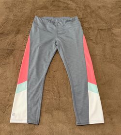 Athleta Mid Rise Capri Leggings