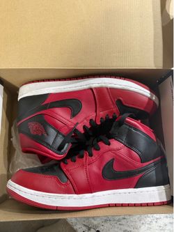 Air Jordan 1 Mid (red/black/white)