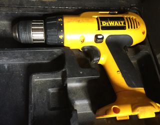 Dewalt 12v drill w/case