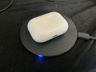 Apple Air Pods Charging Case