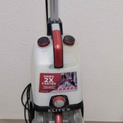 2 Washing Vacuum Cleaners. They need to be cleaned 