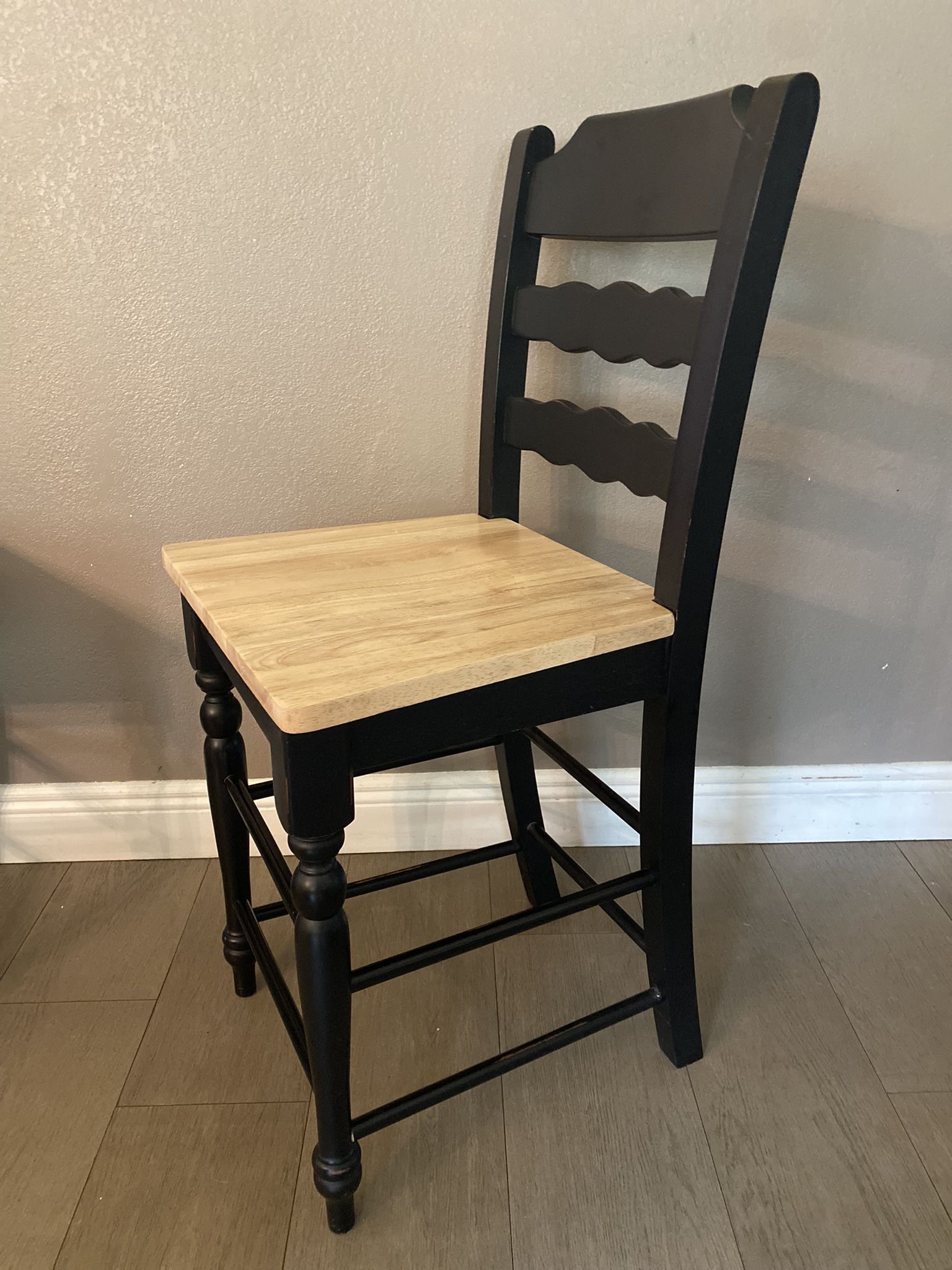 Bar Stool Natural Wood And Black