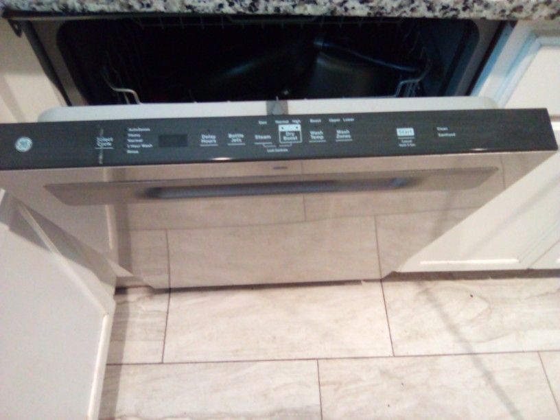 Touchscreen Dishwasher 