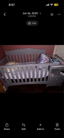 Crib 4 in 1