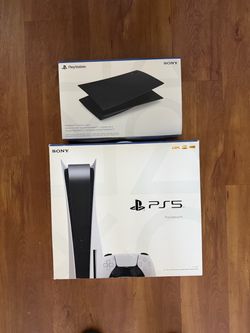OG PS5 w/ black console cover + controller