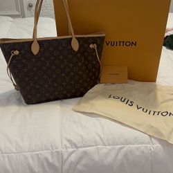 Authentic Louis Vuitton purse 