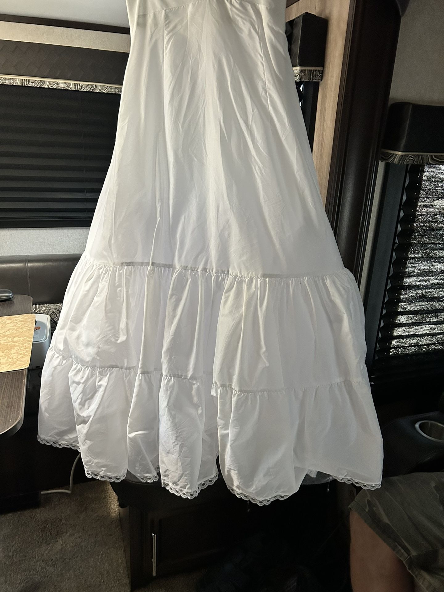 Petticoat/Tutu Skirt/slip For Quince Or Wedding Dress