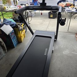 Centr Runr-S Treadmill with 10" Screen