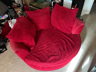 Lazar industries cuddle couch