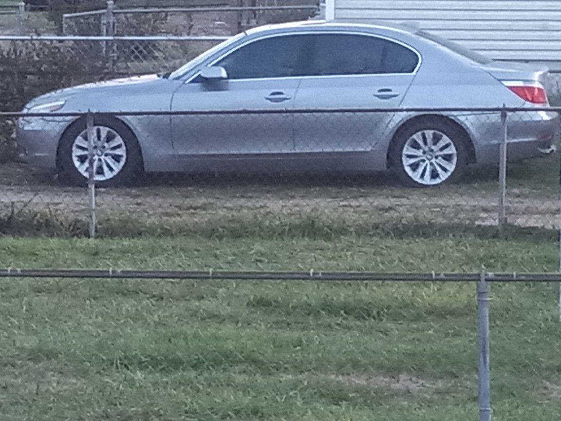 BMW 545i