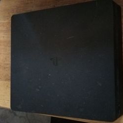PlayStation 4 (Used)