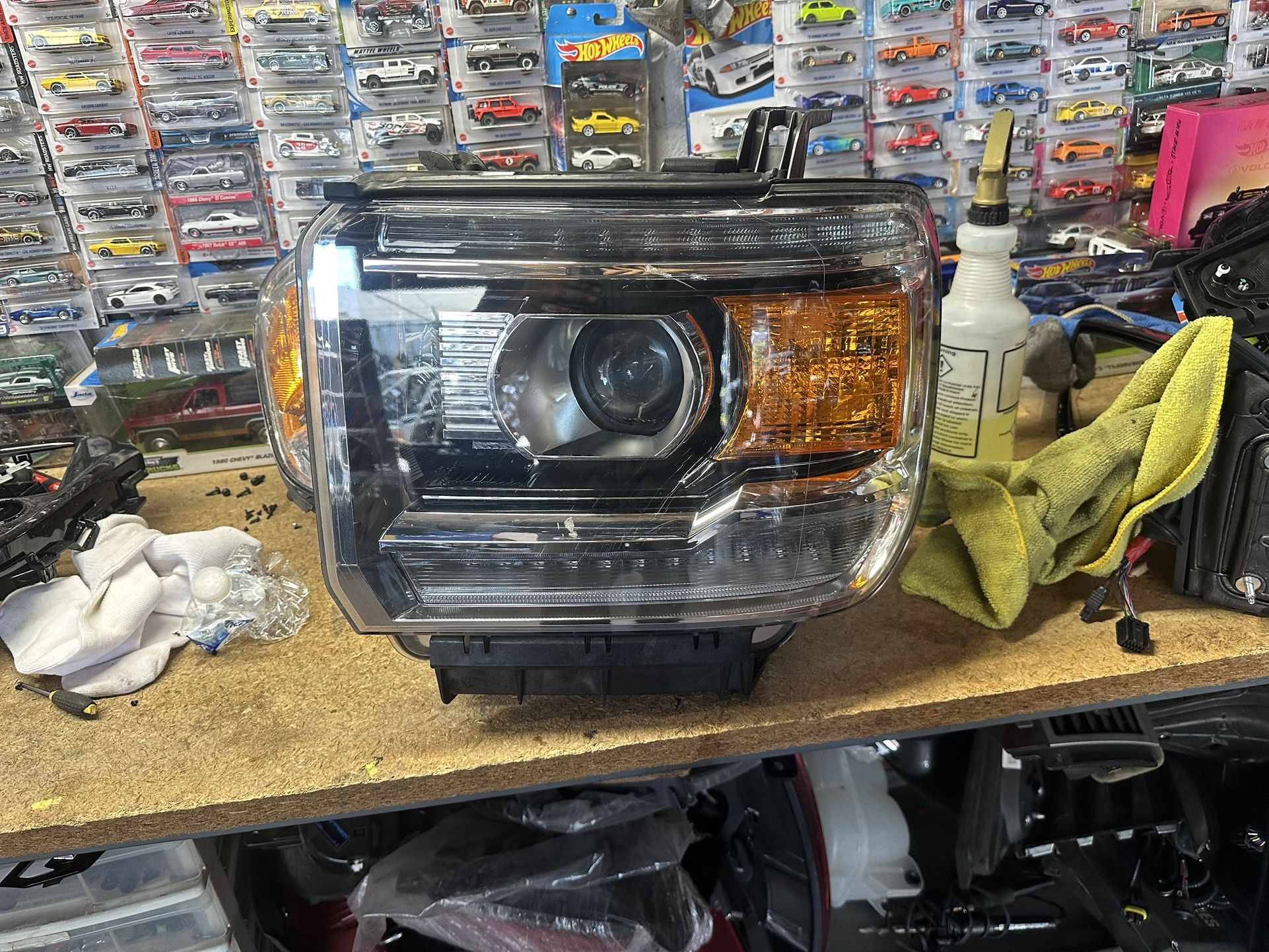 2015 Sierra Headlight Xenon 