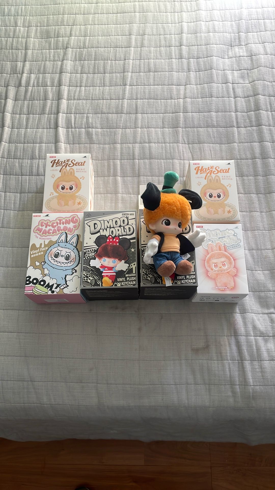 LABUBUS AND DIMOO WORLDxDISNEY