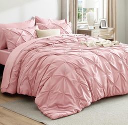 Bedsure 7 PCS Queen Size Pink Comforter Set Pintuck All Season - Retail $60