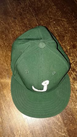Under Armour fishing hat on-field fit extra small