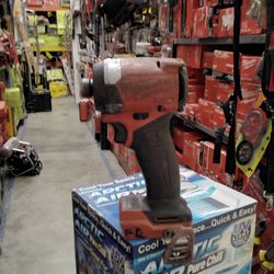 MILWAUKEE M18 FUEL BRUSHLESS CORDLESS IMPACT DRIVER