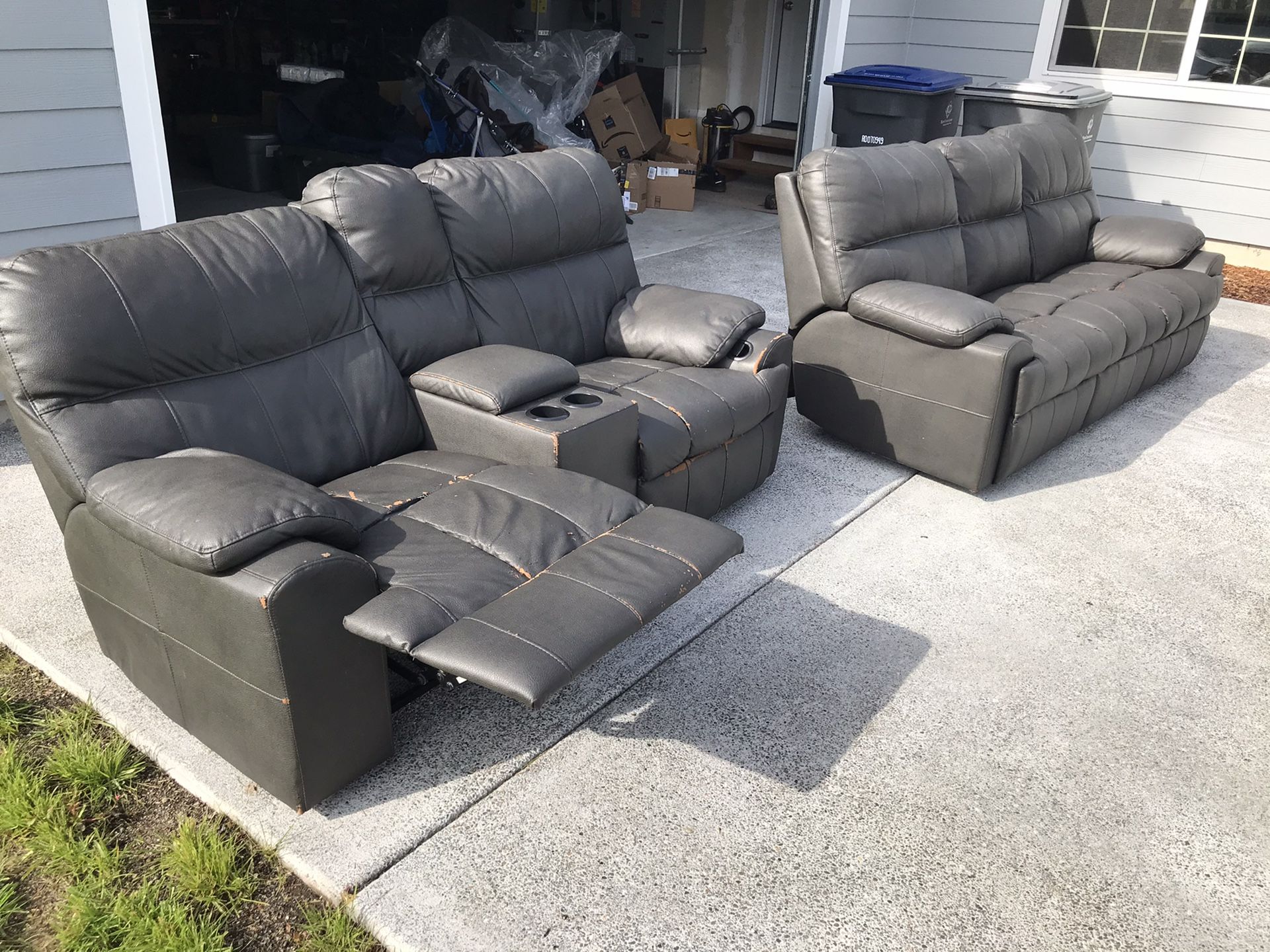 Free recliner couches! for Sale in SKOK, WA OfferUp