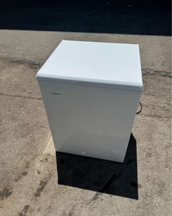 Freezer household deep chest (delivery available)