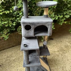 Multi-Level Cat Tree Condo