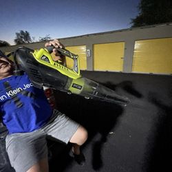Leaf Blower