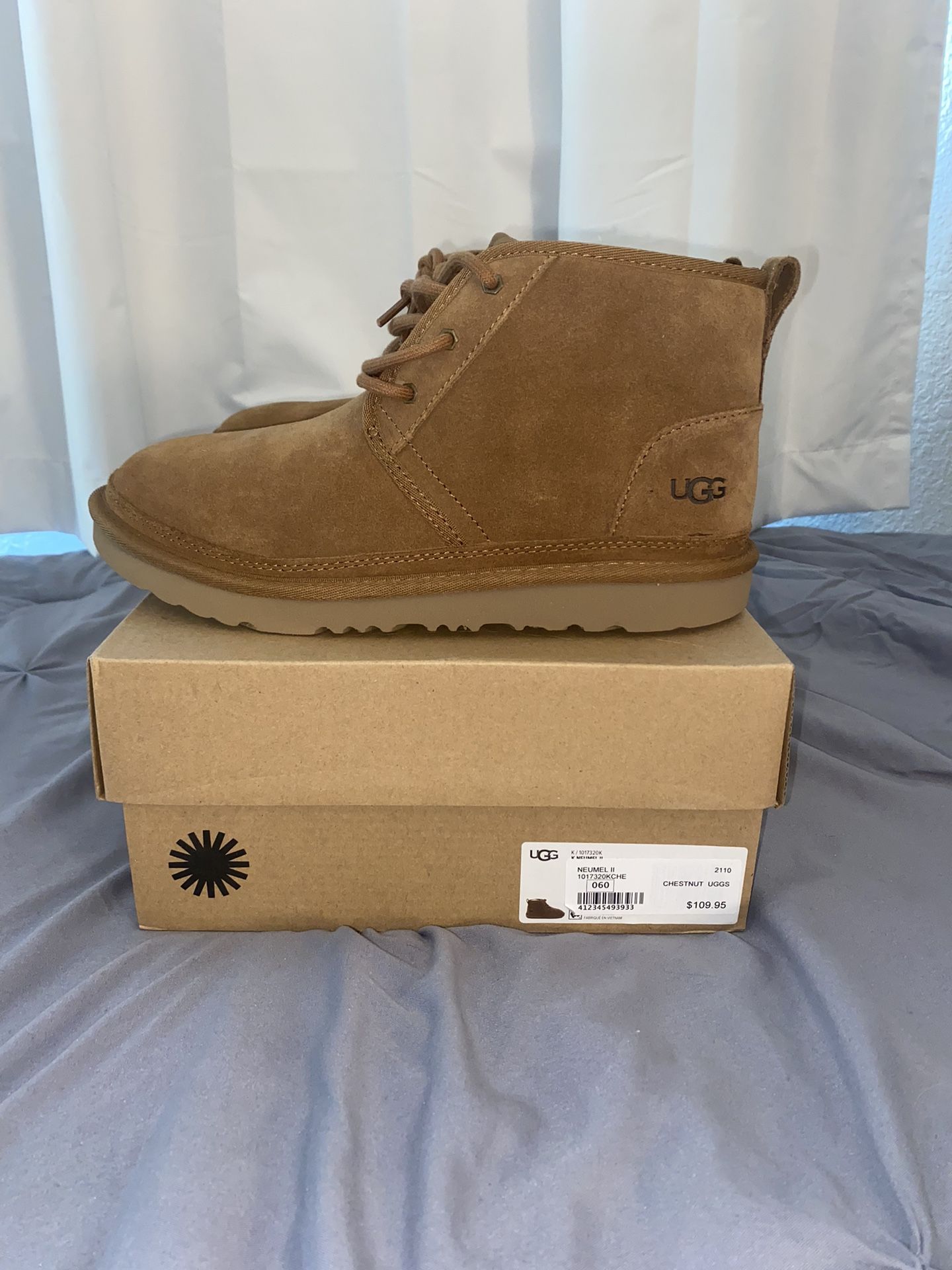 New Chestnut Ugg Boots Size 6M