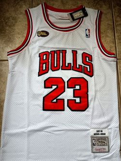 Michael Jordan Bulls Jersey size XL stitched