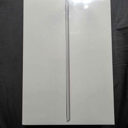 Apple iPad (9th Generation): with A13 Bionic chip, 10.2-inch Retina Display, 256GB, Wi-Fi