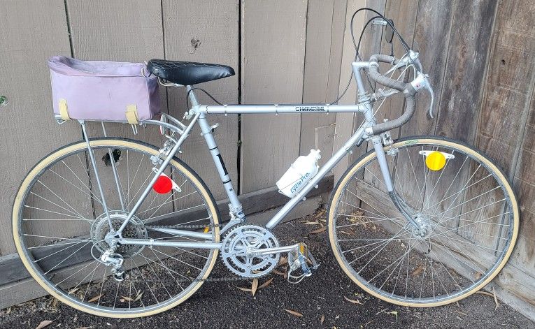 ($200) VINTAGE RARE KOBE CHAPARRAL 10 SPEED ROAD BIKE