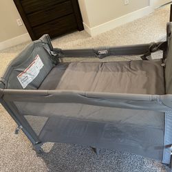 Baby Bassinet, Crib Playard , Pack N play,