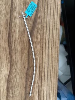 Tennis bracelet