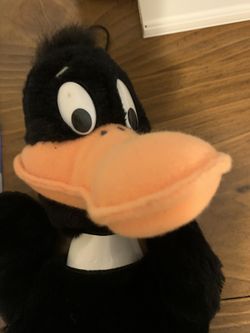 ****DAFFY DUCK PLUSH PUPPET ****