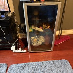mini fridge 